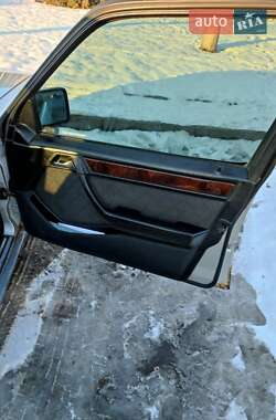 Седан Mercedes-Benz E-Class 1995 в 
