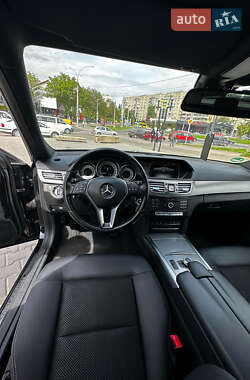 Універсал Mercedes-Benz E-Class 2016 в Чернівцях