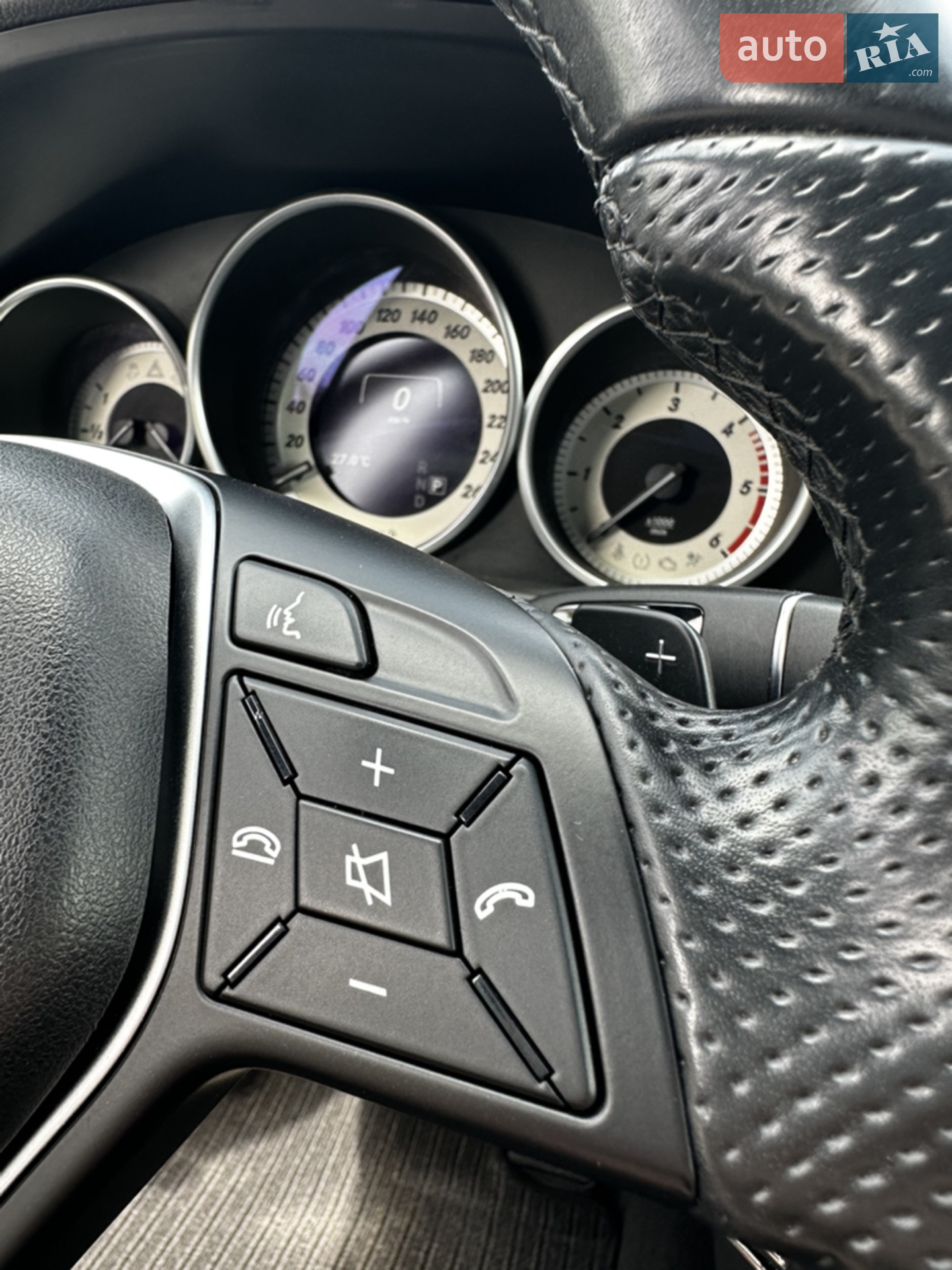 2016 Mercedes-Benz E-klasse - мініатюра 32
