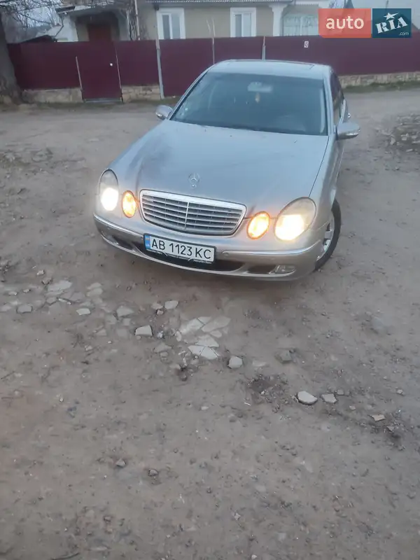 Mercedes-Benz E-Class 2004 VIN WDB2112261A584034 фото оголошення 34 з 65