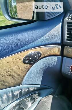 Седан Mercedes-Benz E-Class 2003 в 