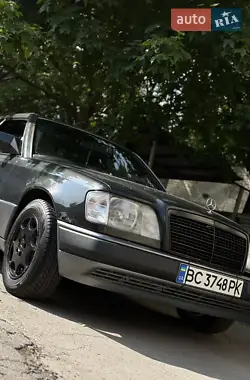 Mercedes-Benz E-Class 1995