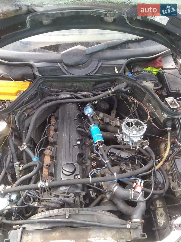Седан Mercedes-Benz E-Class 1991 в Киеве