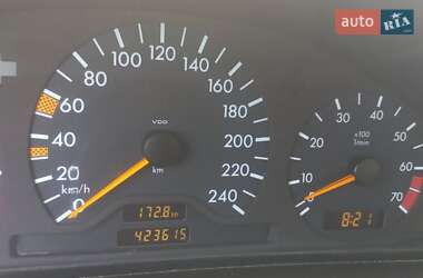 Седан Mercedes-Benz E-Class 1999 в Харькове