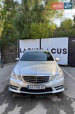 Седан Mercedes-Benz E-Class 2012 в 