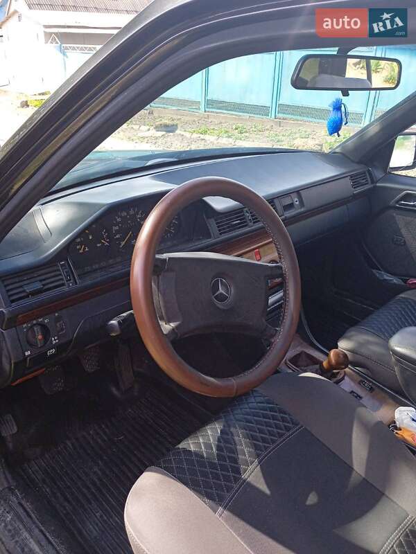 Універсал Mercedes-Benz E-Class 1987 в Запоріжжі