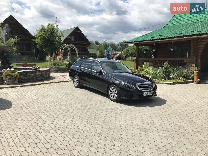 Універсал Mercedes-Benz E-Class 2014 в Ужгороді