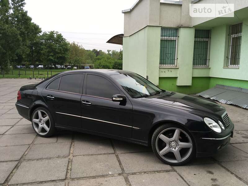 Mercedes-Benz E-Class 2003