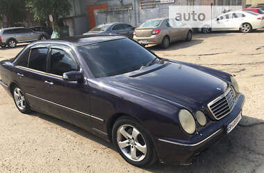 Седан Mercedes-Benz E-Class 2001 в 