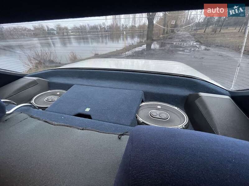 Седан Mercedes-Benz E-Class 1994 в Рівному