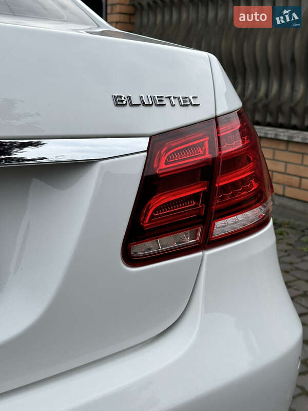Седан Mercedes-Benz E-Class 2015 в Тячеве