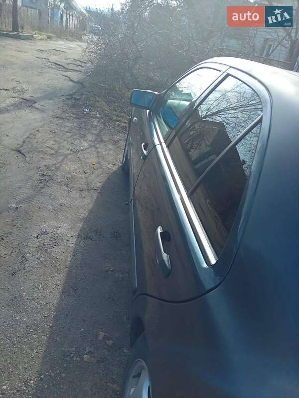 Седан Mercedes-Benz E-Class 1997 в Запоріжжі