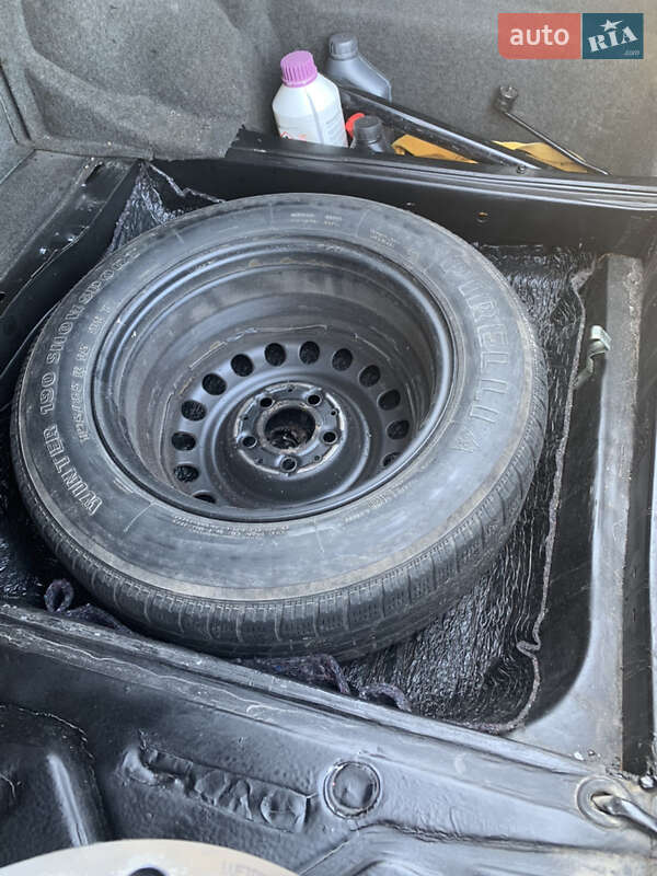 Седан Mercedes-Benz E-Class 1995 в Борисполе