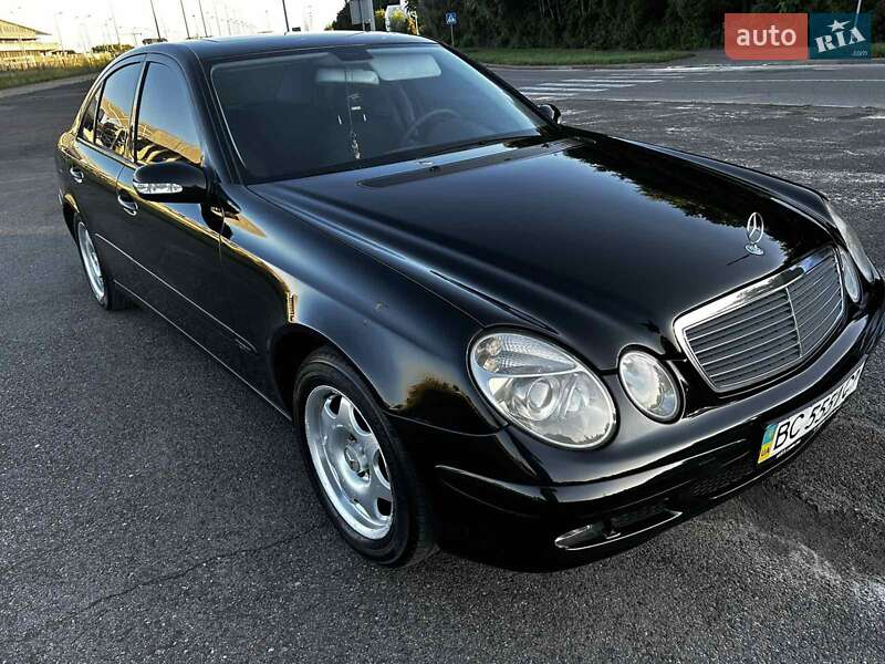 Седан Mercedes-Benz E-Class 2004 в Львове