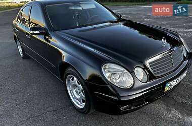 Седан Mercedes-Benz E-Class 2004 в Львові