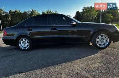 Седан Mercedes-Benz E-Class 2004 в 
