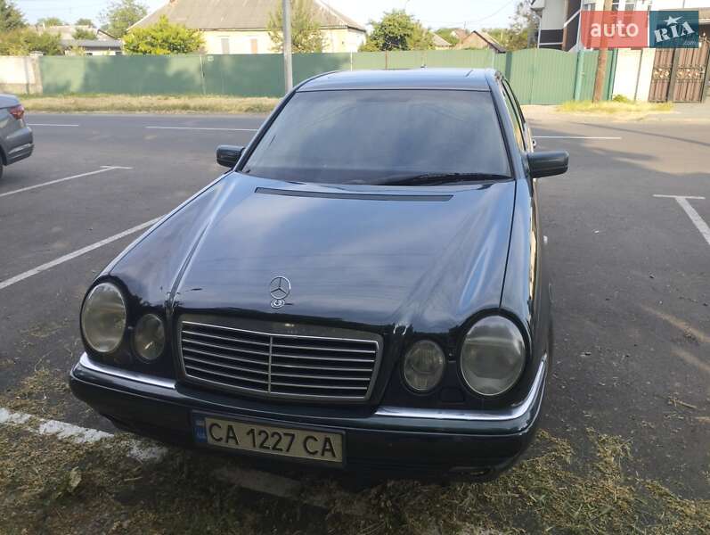 Седан Mercedes-Benz E-Class 1999 в Черкассах