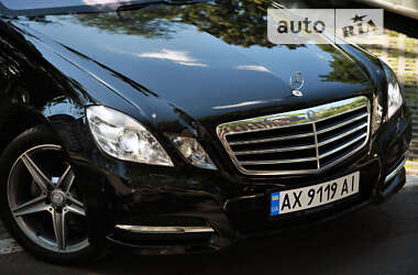 Седан Mercedes-Benz E-Class 2012 в Харкові