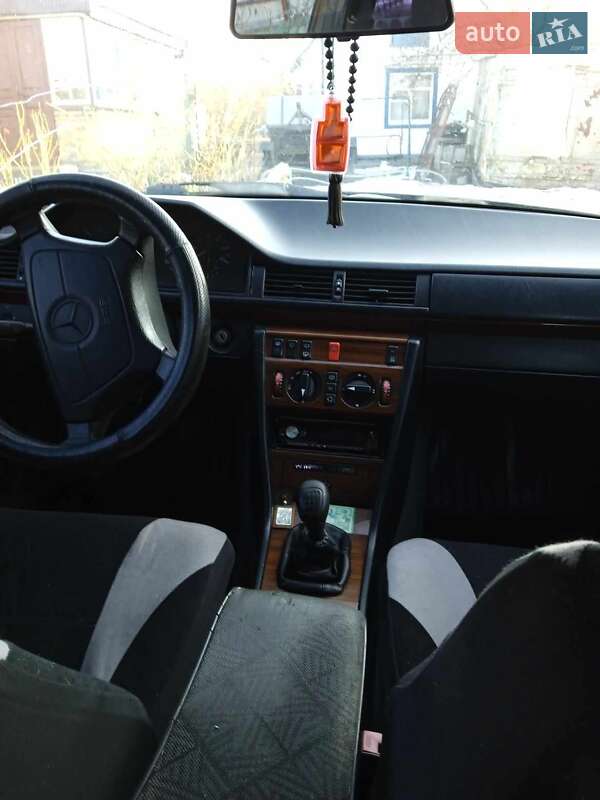 Універсал Mercedes-Benz E-Class 1995 в Києві фото 4 Універсал Mercedes-Benz E-Class 1995 в Києві