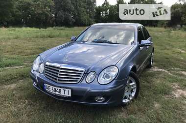 Седан Mercedes-Benz E-Class 2006 в Дніпрі