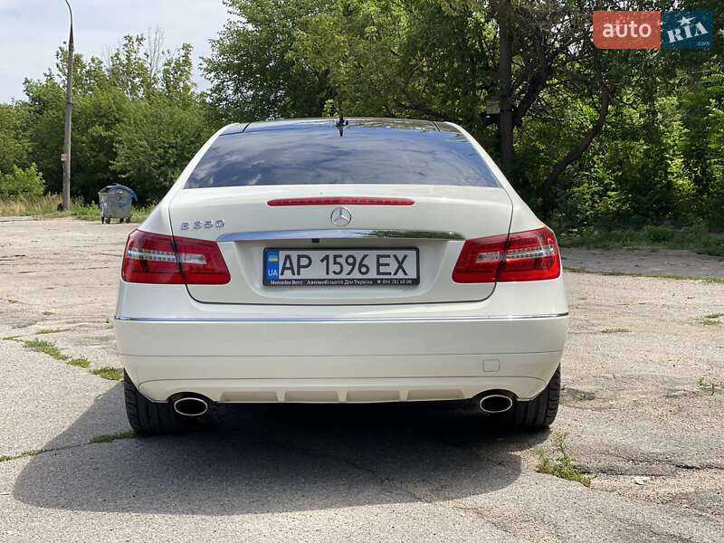 Купе Mercedes-Benz E-Class 2010 в Запорожье