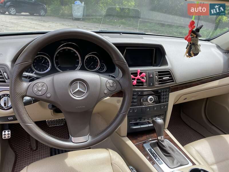 Купе Mercedes-Benz E-Class 2010 в Запорожье
