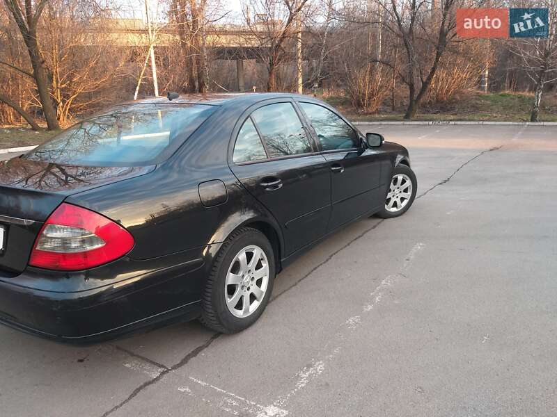 Седан Mercedes-Benz E-Class 2008 в Запоріжжі