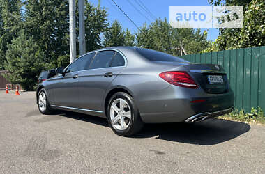 Седан Mercedes-Benz E-Class 2016 в Києві