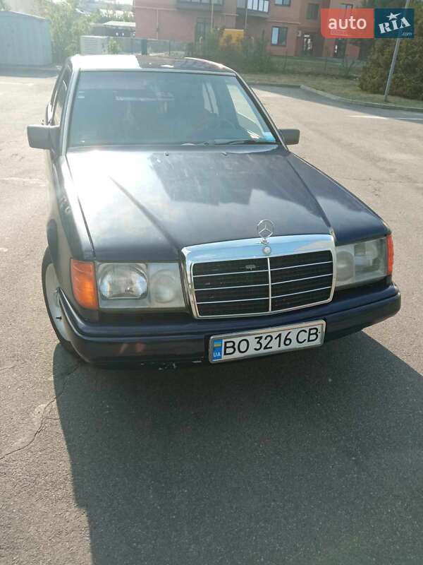 Mercedes-Benz E-Class 1986