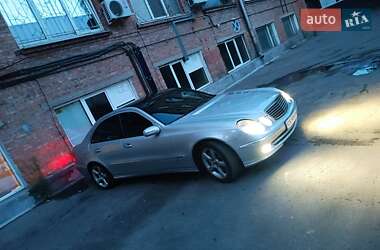 Седан Mercedes-Benz E-Class 2002 в Черкассах