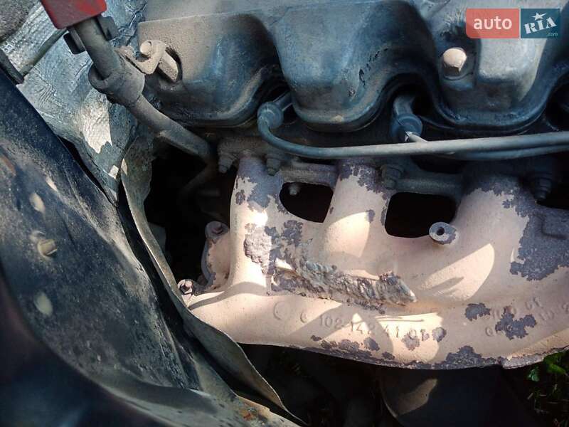 Седан Mercedes-Benz E-Class 1986 в Самборі