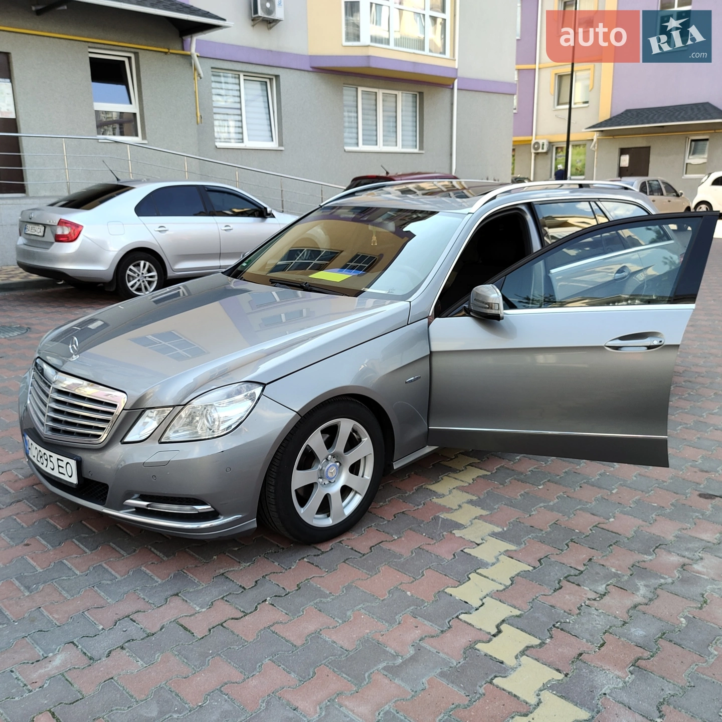 2012 Mercedes-Benz E-klasse - мініатюра 3