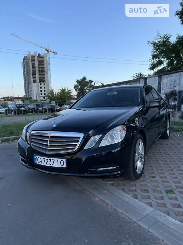 Mercedes-Benz E-Class 2013