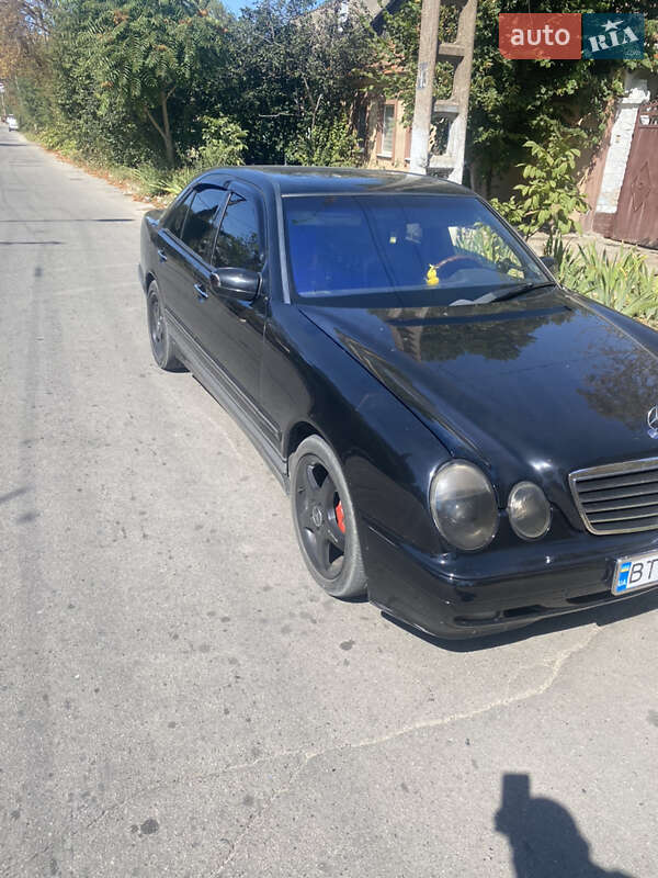 Седан Mercedes-Benz E-Class 1999 в Херсоні
