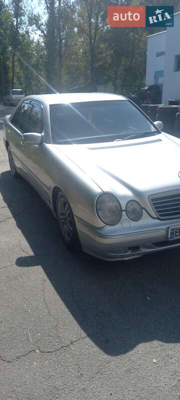 Седан Mercedes-Benz E-Class 2000 в Полтаві