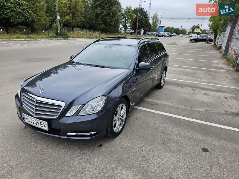 Универсал Mercedes-Benz E-Class 2011 в Луцке