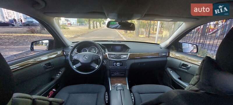 Седан Mercedes-Benz E-Class 2011 в Черкасах
