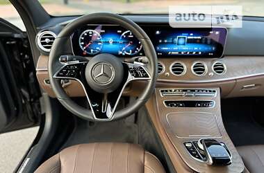 Седан Mercedes-Benz E-Class 2021 в 