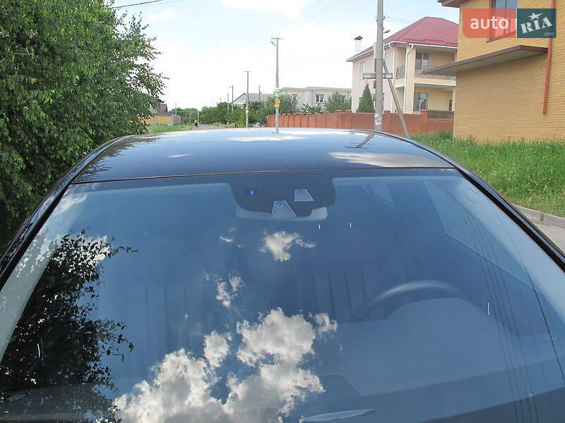 Седан Mercedes-Benz E-Class 2011 в Днепре