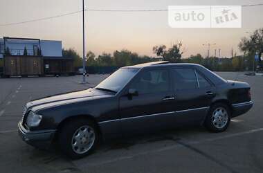 Седан Mercedes-Benz E-Class 1994 в 
