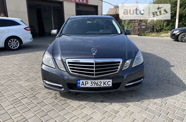 Седан Mercedes-Benz E-Class 2011 в Запоріжжі