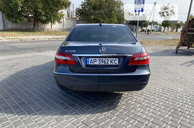 Седан Mercedes-Benz E-Class 2011 в Запоріжжі