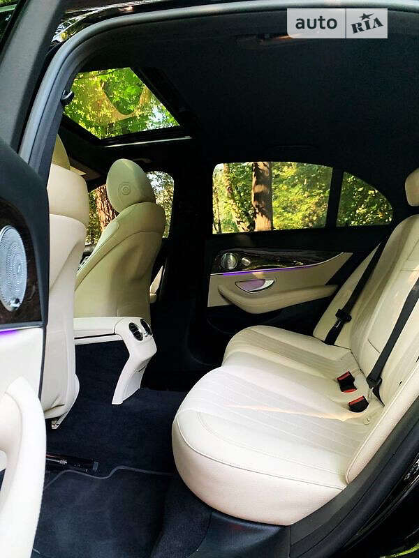 Седан Mercedes-Benz E-Class 2016 в Киеве