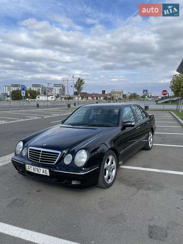 Седан Mercedes-Benz E-Class 2001 в Івано-Франківську