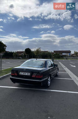 Седан Mercedes-Benz E-Class 2001 в Івано-Франківську