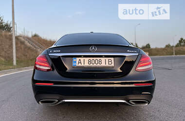 Седан Mercedes-Benz E-Class 2016 в 