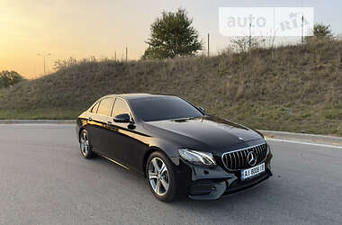 Седан Mercedes-Benz E-Class 2016 в 