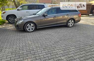 Универсал Mercedes-Benz E-Class 2012 в Днепре