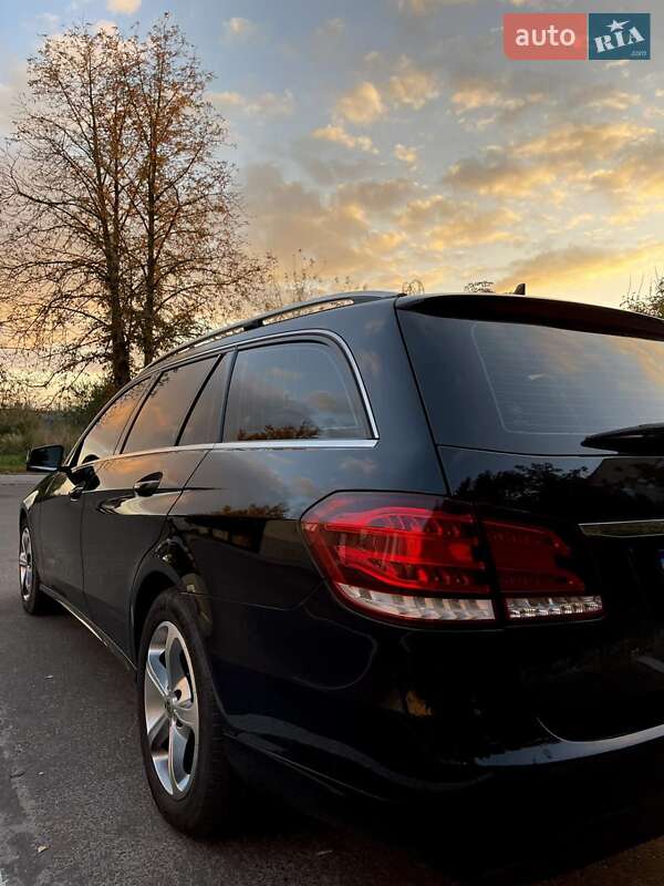 Универсал Mercedes-Benz E-Class 2015 в Луцке