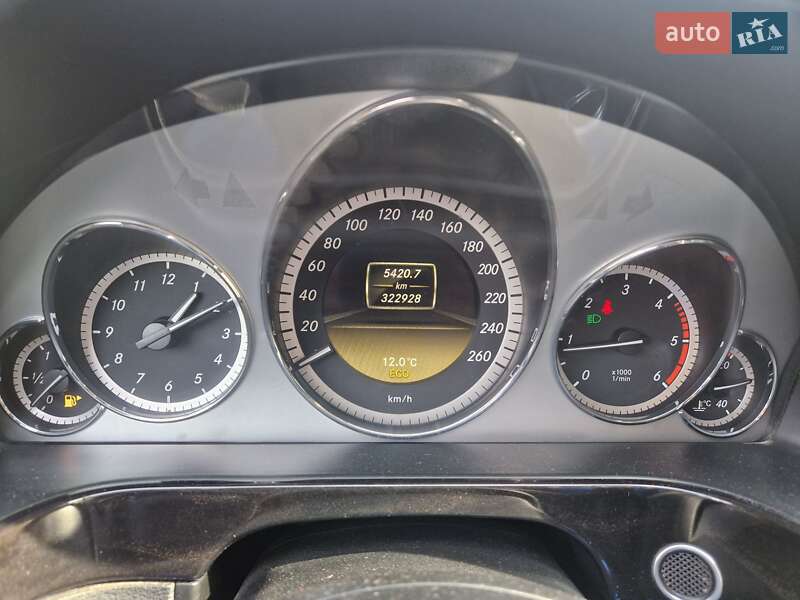 Універсал Mercedes-Benz E-Class 2011 в Києві